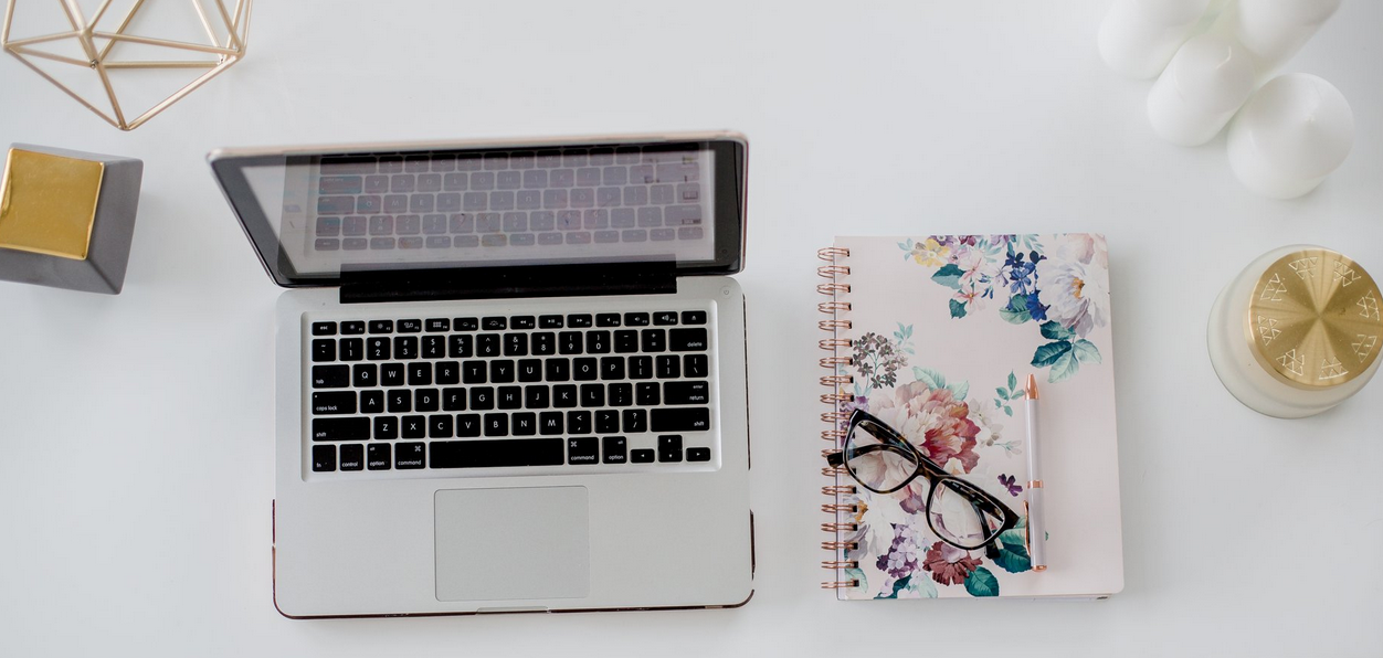 HelloWorld下载后的移动端使用与操作指南